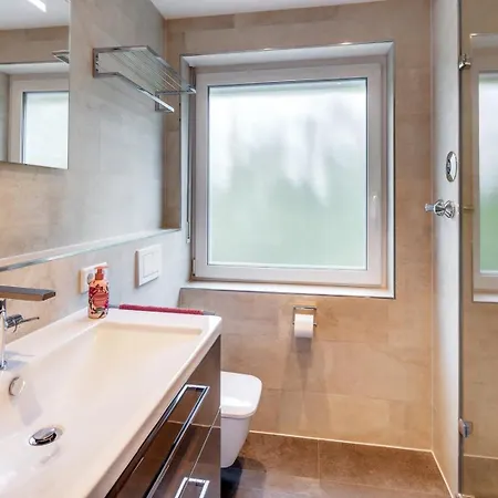 Sehr Schone In Pasing Apartment Munich